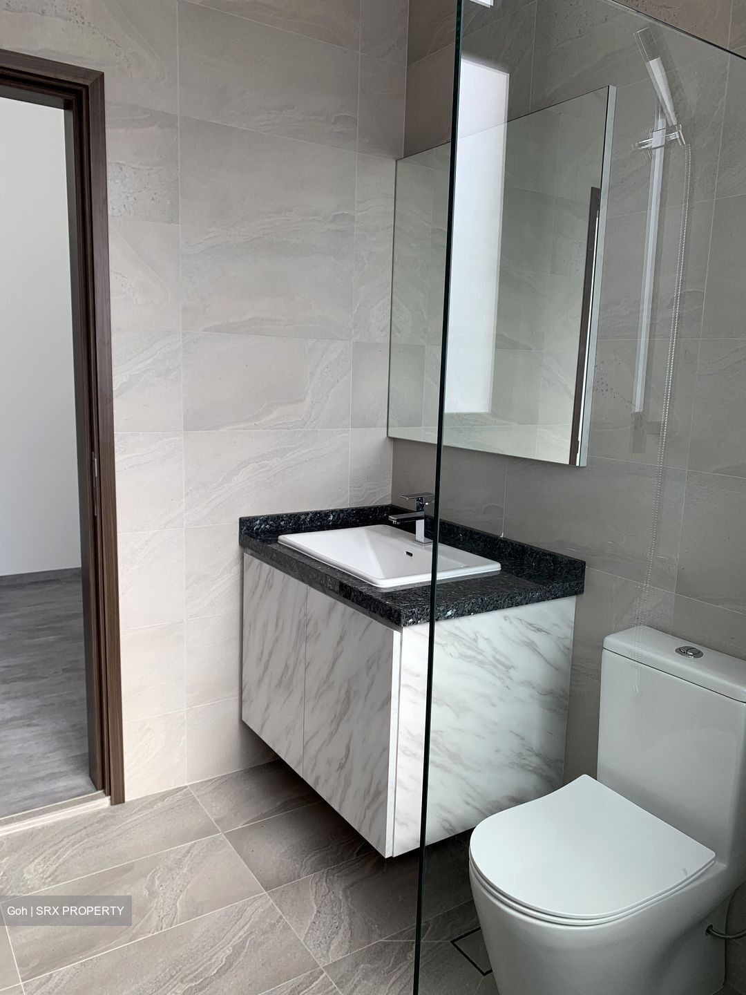 Sembawang Hills Estate (D20), Terrace #589797681
